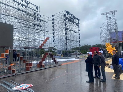 Sân khấu Festival Hoa Đà Lạt 2024 sẵn sàng cho ngày hội lớn