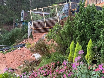 Lâm Đồng: Sạt lở đất khiến 2 du khách tử vong