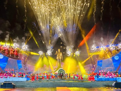 Đặc sắc chương trình nghệ thuật “Gia Lai: Biển trời giao hòa, tinh hoa ngời sáng”