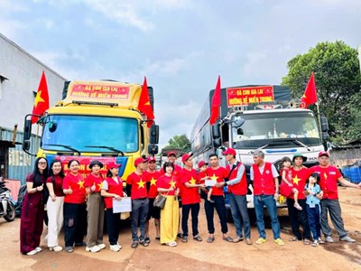 Nghĩa tình Gia Lai gửi về vùng tâm lũ