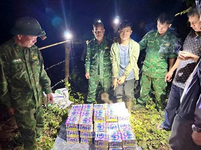 Gia Lai: Bắt giữ đối tượng vận chuyển hơn 83kg pháo nổ trái phép