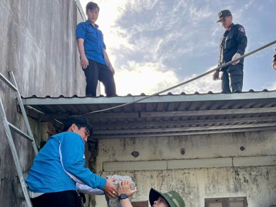 Tuổi trẻ Gia Lai chung sức ứng phó bão số 13