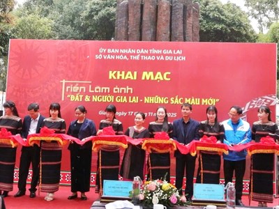 Triển lãm “Đất và người Gia Lai - Những sắc màu mới”