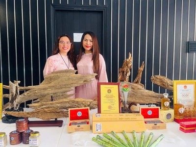 Trầm hương - sản vật níu chân du khách đến Khánh Hòa