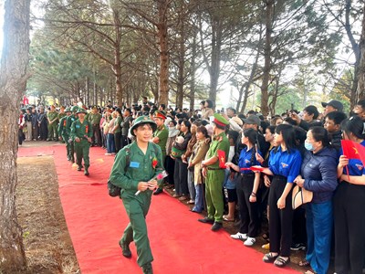 Gia Lai: Tưng bừng ngày hội tòng quân 