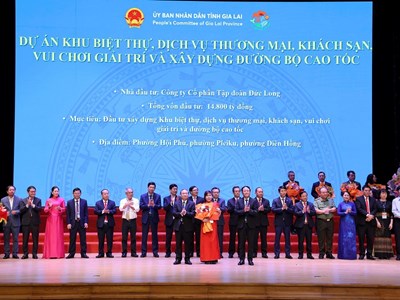 Gia Lai: Tập đoàn Đức Long - Gia Lai và Alpha Seven được trao MOU 15.000 tỉ đồng