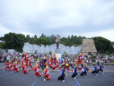 Gia Lai: Hấp dẫn màn biểu diễn võ thuật “Hào khí Tây Sơn” kết hợp Cờ người