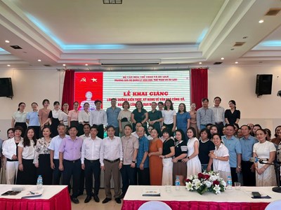 70 học viên tham gia lớp Bồi dưỡng kiến thức, kỹ năng về văn hóa công sở, đạo đức công vụ 