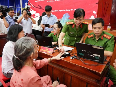 Khánh Hòa: Triển khai cao điểm thu nhận mẫu sinh phẩm ADN, góp phần xác định danh tính liệt sĩ 