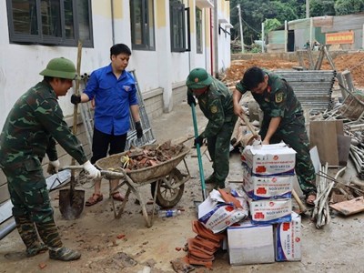 Gia Lai: Binh đoàn 15 chung sức hoàn thiện ngôi trường vùng biên