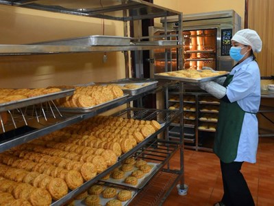 Gần 20.000 chiếc bánh Trung thu gửi đến thiếu nhi vùng biên