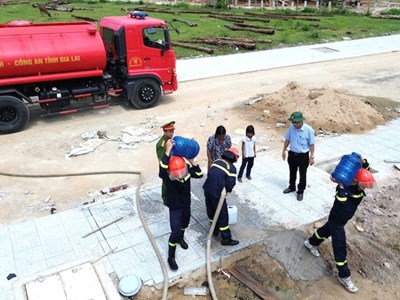 Những chuyến xe đặc biệt đến khu tái định cư Ia Tul