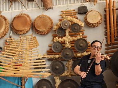 Nghệ sĩ Nguyễn Trường - Người níu giữ thanh âm đại ngàn