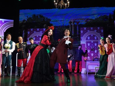 Hài kịch “Mặc cha sự đời”: Món quà nghệ thuật nhân Ngày Phụ nữ Việt Nam 20.10