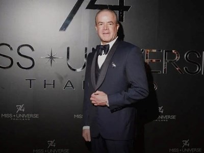 Miss Universe “lún sâu” vào khủng hoảng