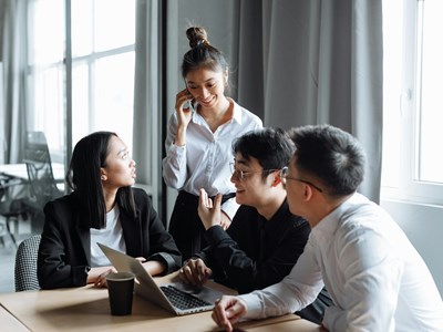 5 lỗi giao tiếp khiến bạn mất điểm trong mắt người khác