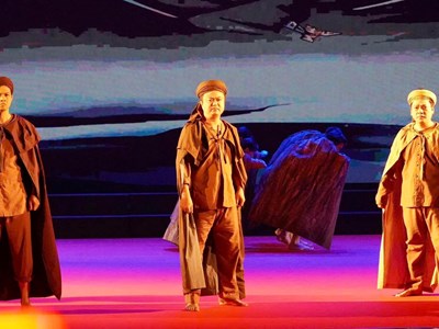 Nỗ lực thử nghiệm, mang hơi thở mới cho nghệ thuật sân khấu 