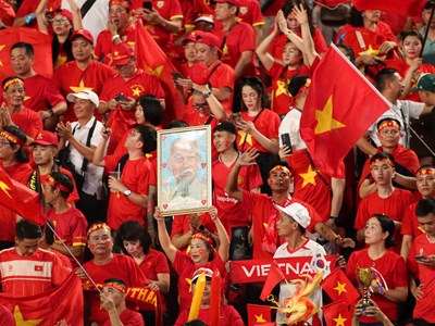 Thăng hoa trên sân Rajamangala