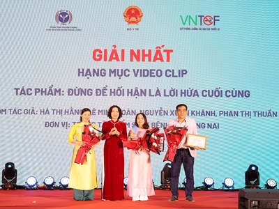  Trao giải cuộc thi “Sáng tác sản phẩm truyền thông về môi trường không khói thuốc lá“