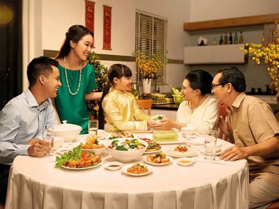 Ăn Tết nội hay Tết ngoại: Nỗi niềm “trăn trở” của nhiều gia đình 