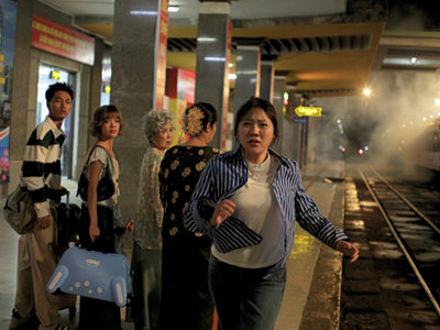 “Nhà mình đi thôi” doanh thu ảm đạm, sớm khép lại hành trình phòng vé?