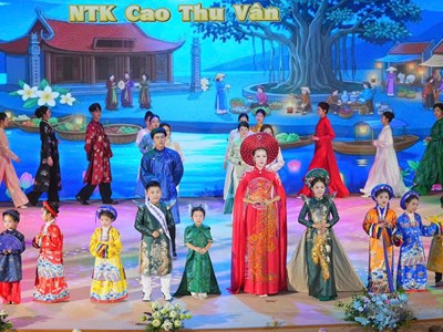Lễ hội Áo dài Hải Phòng: Lan tỏa vẻ đẹp di sản từ tà áo dài Việt