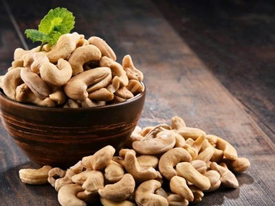 Gợi ý 5 loại hạt giúp phái đẹp giữ dáng hiệu quả
