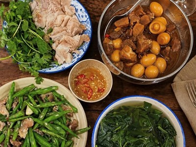 Giữ “lửa” tổ ấm từ bữa cơm nhà