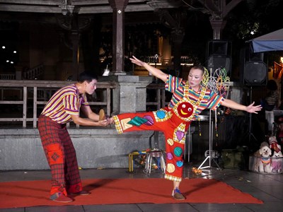 Mừng Quốc khánh 2.9, nghệ thuật xiếc rộn ràng bên hồ Hoàn Kiếm