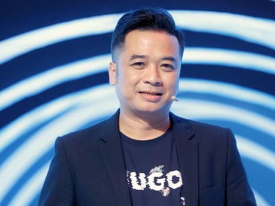 “Phù thuỷ nhạc phim”​ Phùng Tiến Minh thử sức với vai trò mới