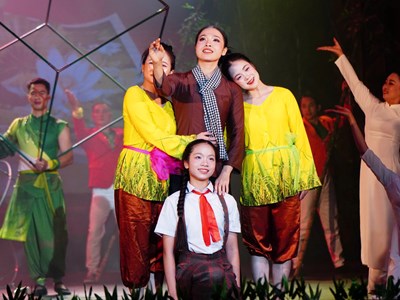 Gửi lời tri ân người phụ nữ Việt Nam qua ngôn ngữ xiếc