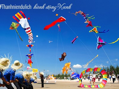 Thanh niên du lịch hành động xanh