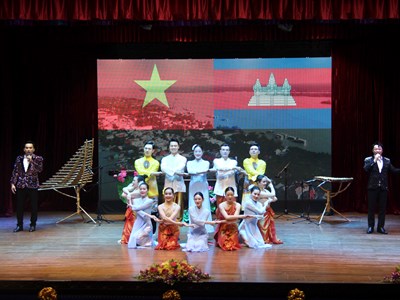 Hợp tác văn hóa góp phần thúc đẩy quan hệ hữu nghị Việt Nam - Campuchia