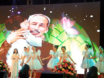 Ấn tượng chương trình “Sắc màu tuổi thơ”