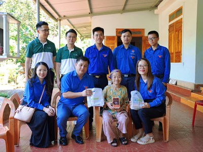 Đoàn Thanh niên Bộ VHTTDL phối hợp tổ chức chương trình “Hành trình về nguồn” tại Quảng Trị