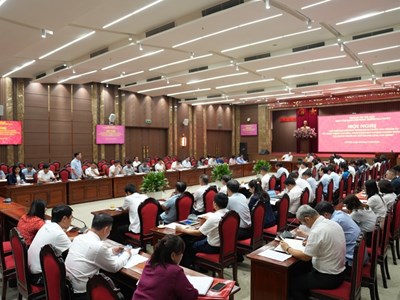 Chú trọng phát triển công nghiệp văn hóa, xây dựng người Hà Nội thanh lịch, văn minh