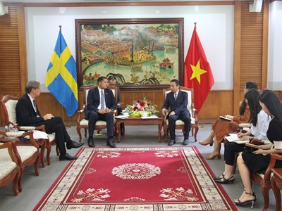 Tăng cường hợp tác VHTTDL