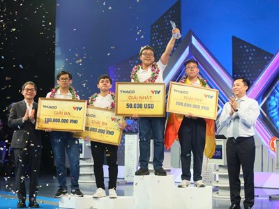 Nam sinh chuyên Quốc học - Huế vô địch Đường lên đỉnh Olympia năm thứ 24