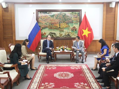 Thứ trưởng Hoàng Đạo Cương tiếp Đại sứ Nga tại Việt Nam 