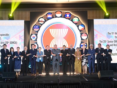 Kết nối văn hoá, xây dựng tương lai