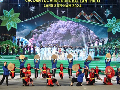 Sẵn sàng cho Lễ khai mạc Ngày hội VHTTDL các dân tộc vùng Đông Bắc lần thứ XI