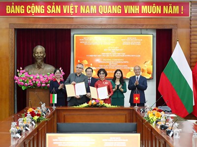 Hiệp hội Du lịch Việt Nam, Hiệp hội Thủy trị liệu và du lịch Bulgaria ký kết Bản ghi nhớ hợp tác