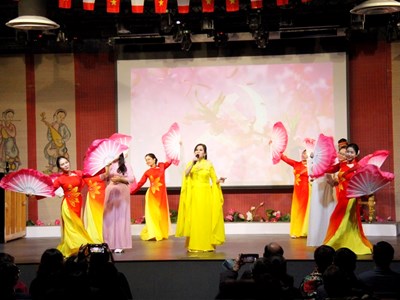 Chương trình nghệ thuật kỷ niệm 95 năm Ngày thành lập Đảng Cộng sản Việt Nam tại Pháp