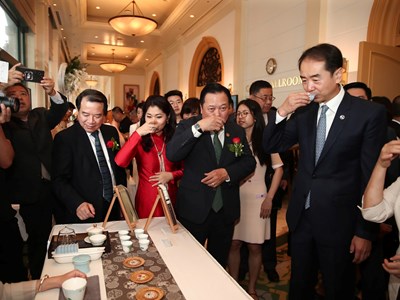 Kết nối tình hữu nghị Việt – Trung qua hành trình đỏ lịch sử và văn hóa trà