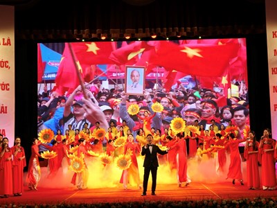 Thi đua yêu nước là động lực phát triển