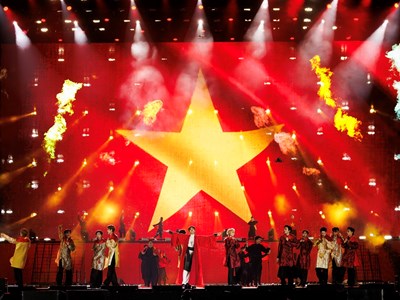 Dàn “anh tài, chị đẹp”, tân binh bùng nổ cùng 60.000 khán giả