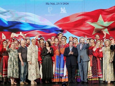 Tôn vinh bản sắc văn hóa, củng cố quan hệ hữu nghị Việt – Nga