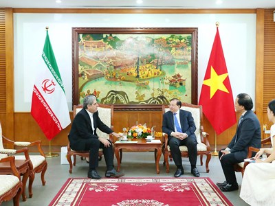 Việt Nam - Iran: Tăng cường hợp tác VHTTDL