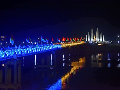 Khát vọng hòa bình trên vùng đất lửa