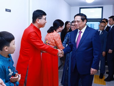 Thủ tướng thăm gia đình đa văn hóa Việt Nam - Hàn Quốc